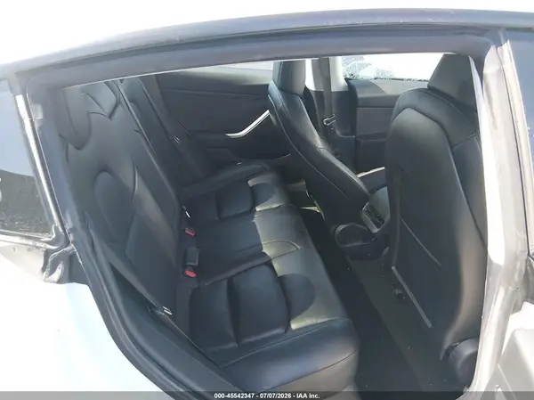 5YJ3E1EB8MF066821 2021 TESLA MODEL 3 - Image 8