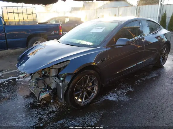 5YJ3E1EB8MF069167 2021 TESLA MODEL 3 - Image 2