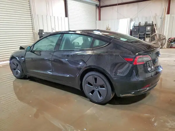 5YJ3E1EB8MF077544 2021 TESLA MODEL 3 - Image 2