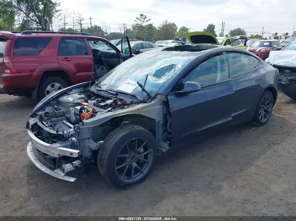 5YJ3E1EB8MF081853 2021 TESLA MODEL 3 - Image 2