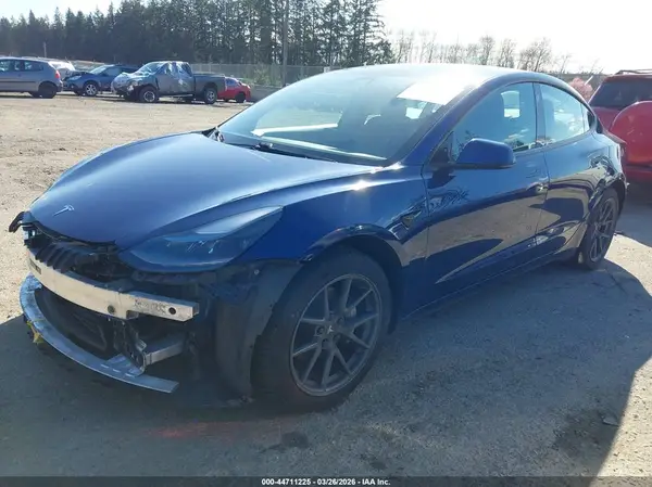 5YJ3E1EB8MF085482 2021 TESLA MODEL 3 - Image 2