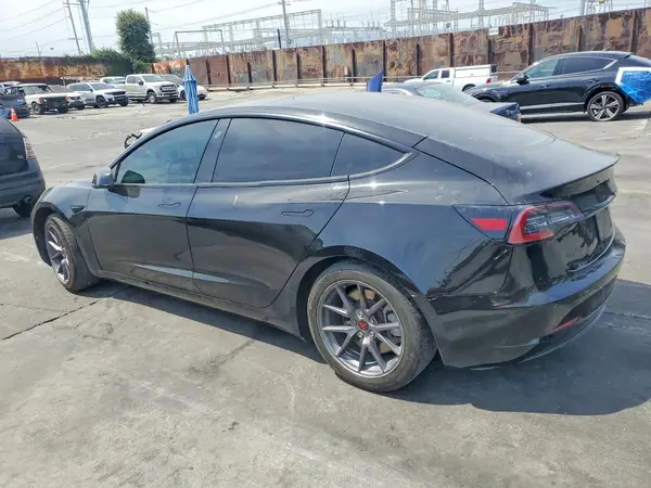 5YJ3E1EB8MF089547 2021 TESLA MODEL 3 - Image 2