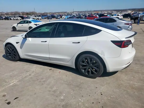 5YJ3E1EB8MF852781 2021 TESLA MODEL 3 - Image 2