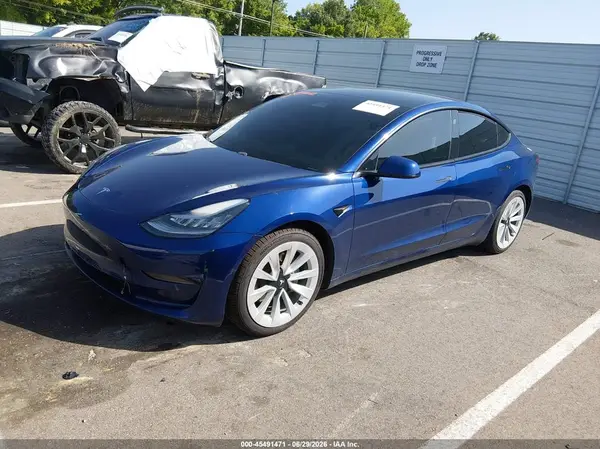5YJ3E1EB8MF862842 2021 TESLA MODEL 3 - Image 2