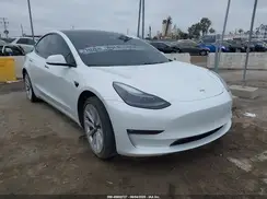5YJ3E1EB8MF868916 2021 TESLA MODEL 3