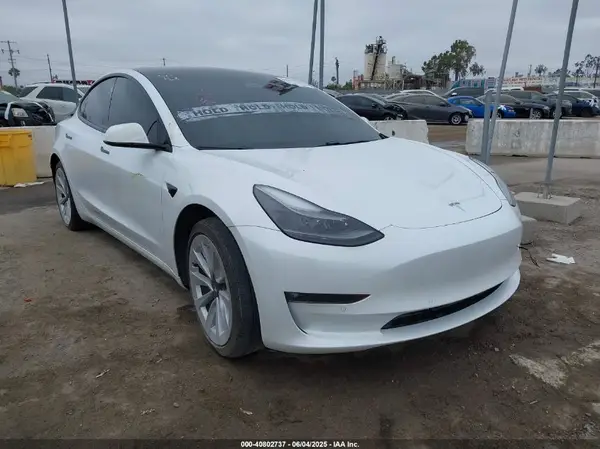 5YJ3E1EB8MF868916 2021 TESLA MODEL 3 - Image 1