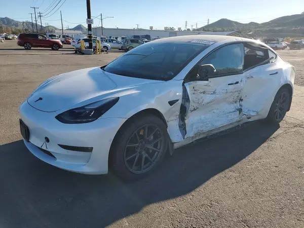 5YJ3E1EB8MF879110 2021 TESLA MODEL 3 - Image 2