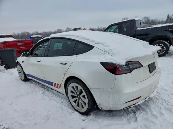 5YJ3E1EB8MF919184 2021 TESLA MODEL 3 - Image 2