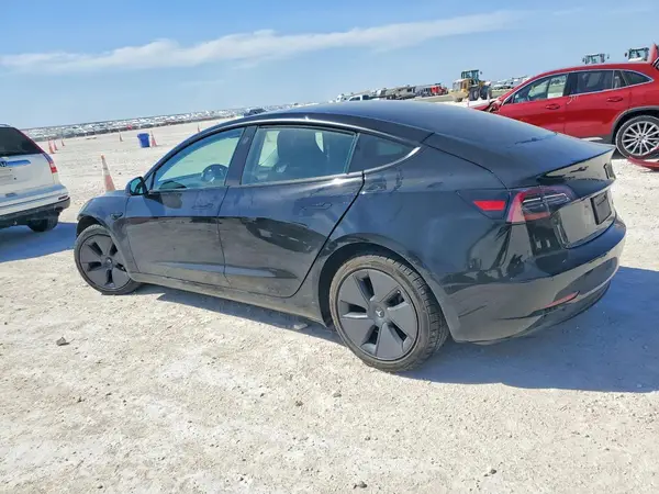 5YJ3E1EB8MF924059 2021 TESLA MODEL 3 - Image 2