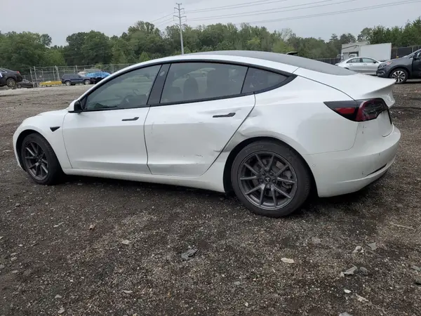 5YJ3E1EB8MF924109 2021 TESLA MODEL 3 - Image 2