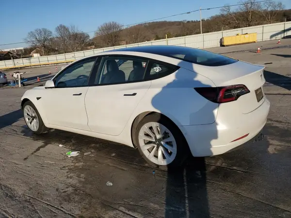 5YJ3E1EB8MF924238 2021 TESLA MODEL 3 - Image 2
