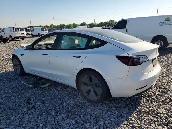 5YJ3E1EB8MF925082 2021 TESLA MODEL 3 - Image 2
