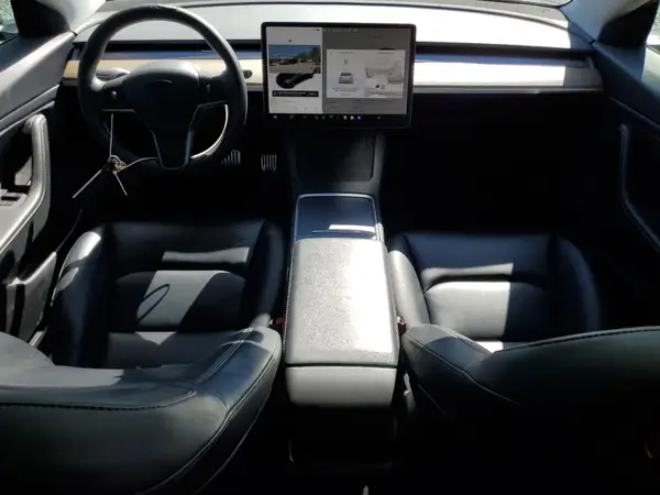 5YJ3E1EB8MF927379 2021 TESLA MODEL 3 - Image 8