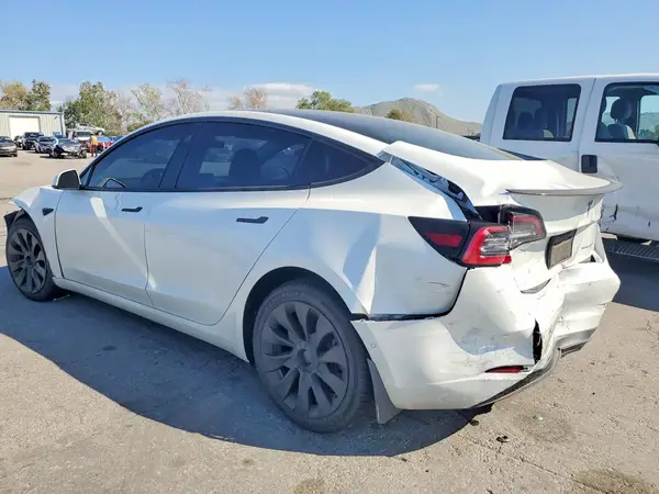 5YJ3E1EB8MF929181 2021 TESLA MODEL 3 - Image 2