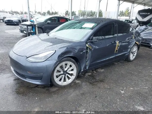 5YJ3E1EB8MF936695 2021 TESLA MODEL 3 - Image 2