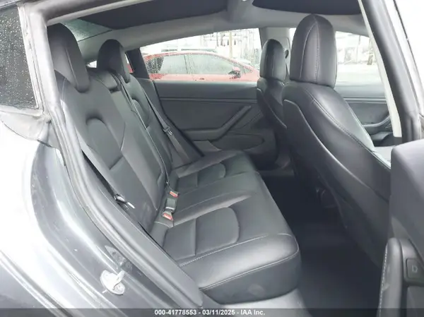 5YJ3E1EB8MF936695 2021 TESLA MODEL 3 - Image 8