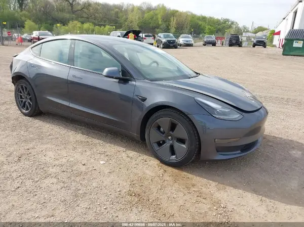 5YJ3E1EB8MF979224 2021 TESLA MODEL 3 - Image 1
