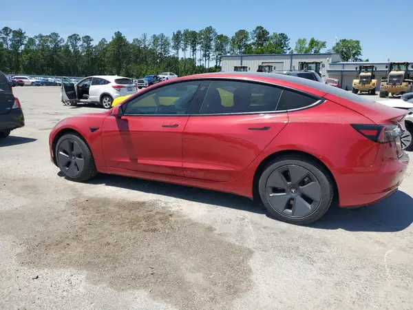 5YJ3E1EB8MF979773 2021 TESLA MODEL 3 - Image 2
