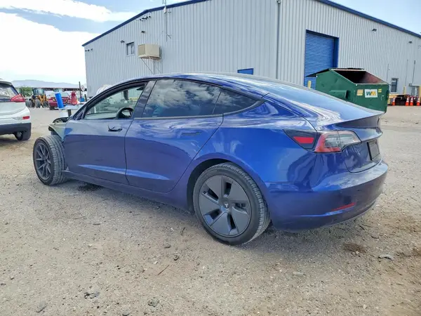 5YJ3E1EB8MF979823 2021 TESLA MODEL 3 - Image 2