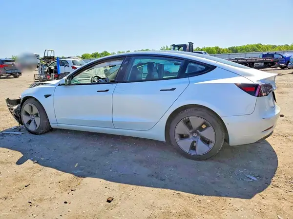 5YJ3E1EB8MF983466 2021 TESLA MODEL 3 - Image 2