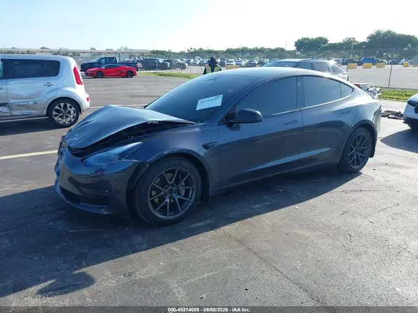 5YJ3E1EB8MF988358 2021 TESLA MODEL 3 - Image 2
