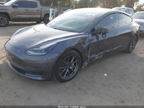 5YJ3E1EB8MF992202 2021 TESLA MODEL 3 - Image 2