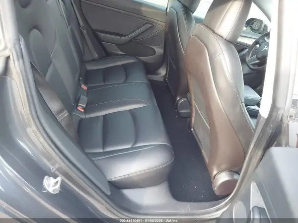 5YJ3E1EB8MF992202 2021 TESLA MODEL 3 - Image 8