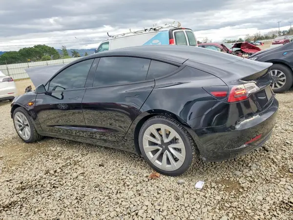5YJ3E1EB8MF998825 2021 TESLA MODEL 3 - Image 2