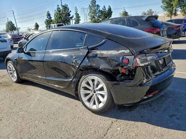 5YJ3E1EB8MF998890 2021 TESLA MODEL 3 - Image 2