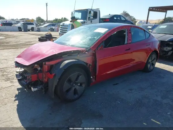 5YJ3E1EB8MF998985 2021 TESLA MODEL 3 - Image 2