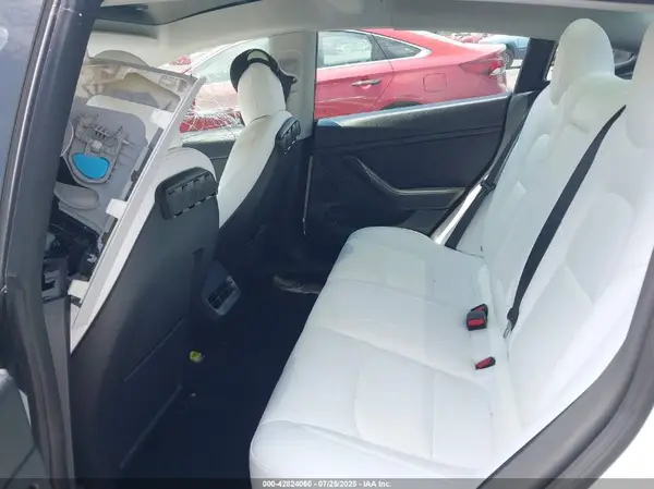5YJ3E1EB8NF108843 2022 TESLA MODEL 3 - Image 8