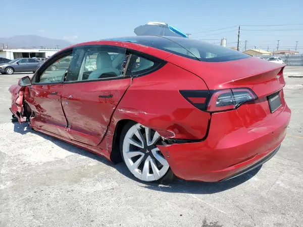 5YJ3E1EB8NF110348 2022 TESLA MODEL 3 - Image 2
