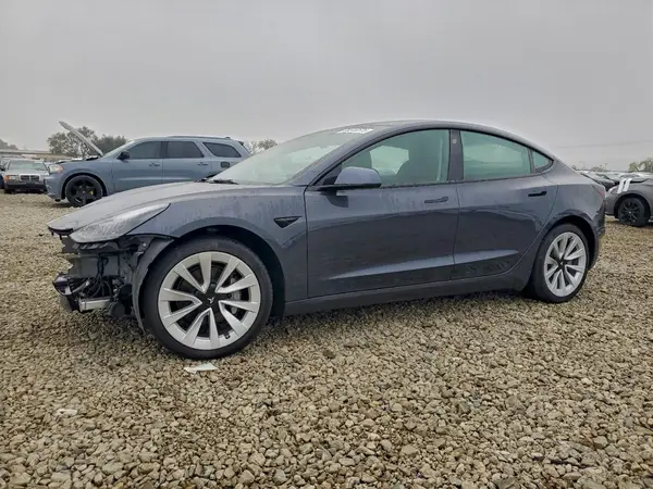 5YJ3E1EB8NF111855 2022 TESLA MODEL 3 - Image 1