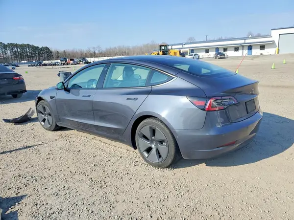 5YJ3E1EB8NF113170 2022 TESLA MODEL 3 - Image 2