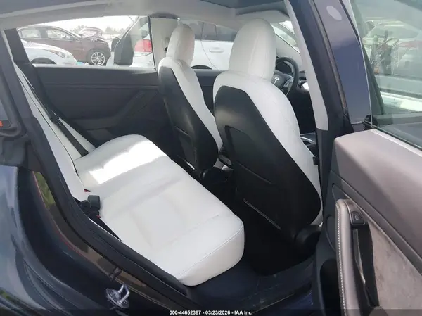 5YJ3E1EB8NF114173 2022 TESLA MODEL 3 - Image 8