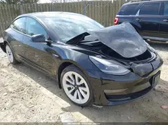 5YJ3E1EB8NF121169 2022 TESLA MODEL 3