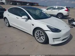 5YJ3E1EB8NF128011 2022 TESLA MODEL 3