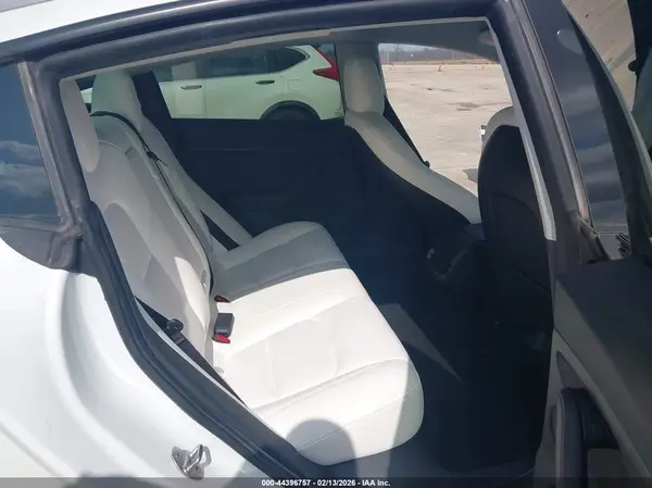 5YJ3E1EB8NF128011 2022 TESLA MODEL 3 - Image 8