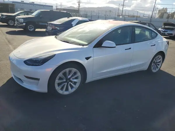 5YJ3E1EB8NF137548 2022 TESLA MODEL 3 - Image 1