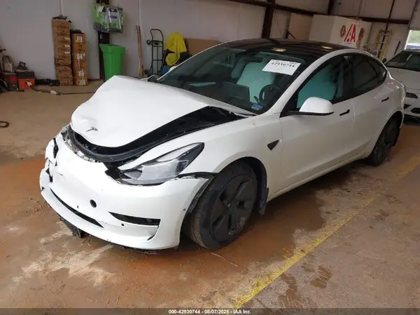 5YJ3E1EB8NF152275 2022 TESLA MODEL 3 - Image 2