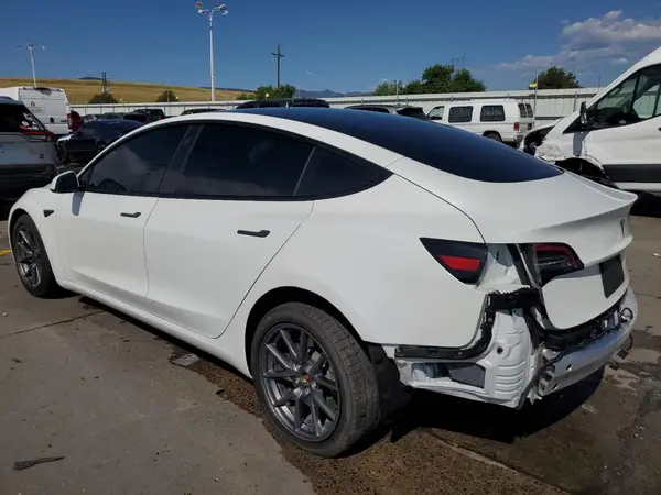 5YJ3E1EB8NF152423 2022 TESLA MODEL 3 - Image 2