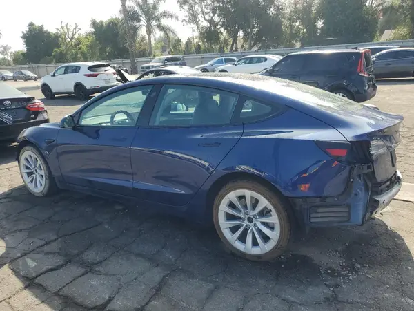 5YJ3E1EB8NF158268 2022 TESLA MODEL 3 - Image 2