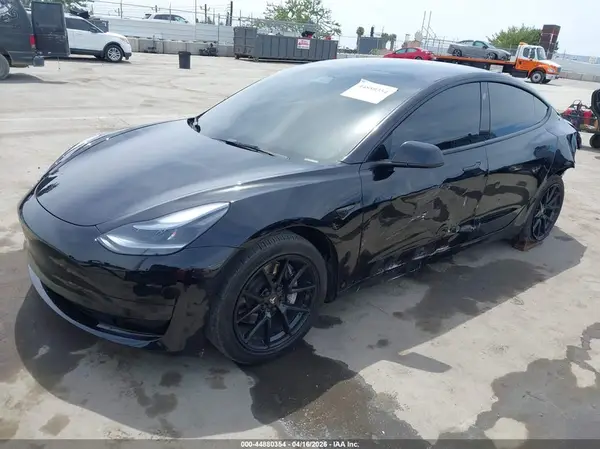 5YJ3E1EB8NF160909 2022 TESLA MODEL 3 - Image 2