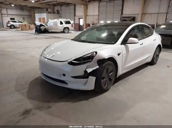 5YJ3E1EB8NF161378 2022 TESLA MODEL 3 - Image 2