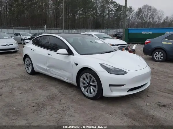 5YJ3E1EB8NF173966 2022 TESLA MODEL 3 - Image 1