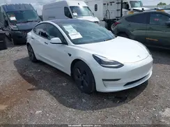 5YJ3E1EB8NF178360 2022 TESLA MODEL 3