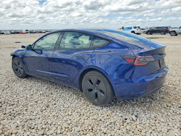 5YJ3E1EB8NF179993 2022 TESLA MODEL 3 - Image 2