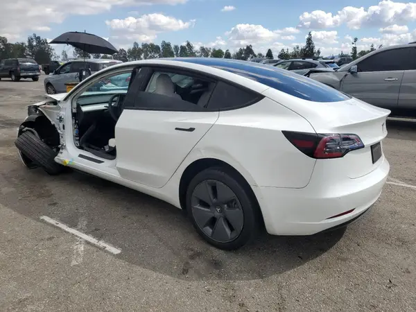 5YJ3E1EB8NF180416 2022 TESLA MODEL 3 - Image 2