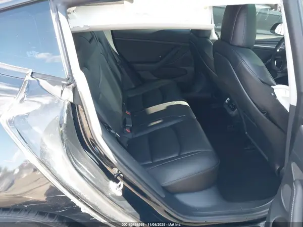 5YJ3E1EB8NF182120 2022 TESLA MODEL 3 - Image 8