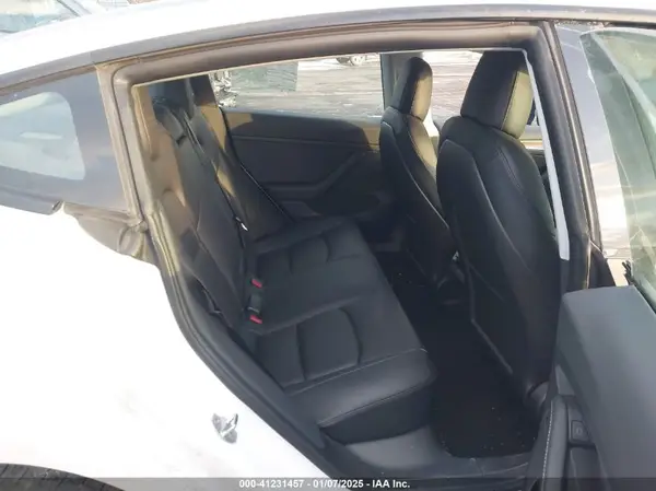 5YJ3E1EB8NF183736 2022 TESLA MODEL 3 - Image 8